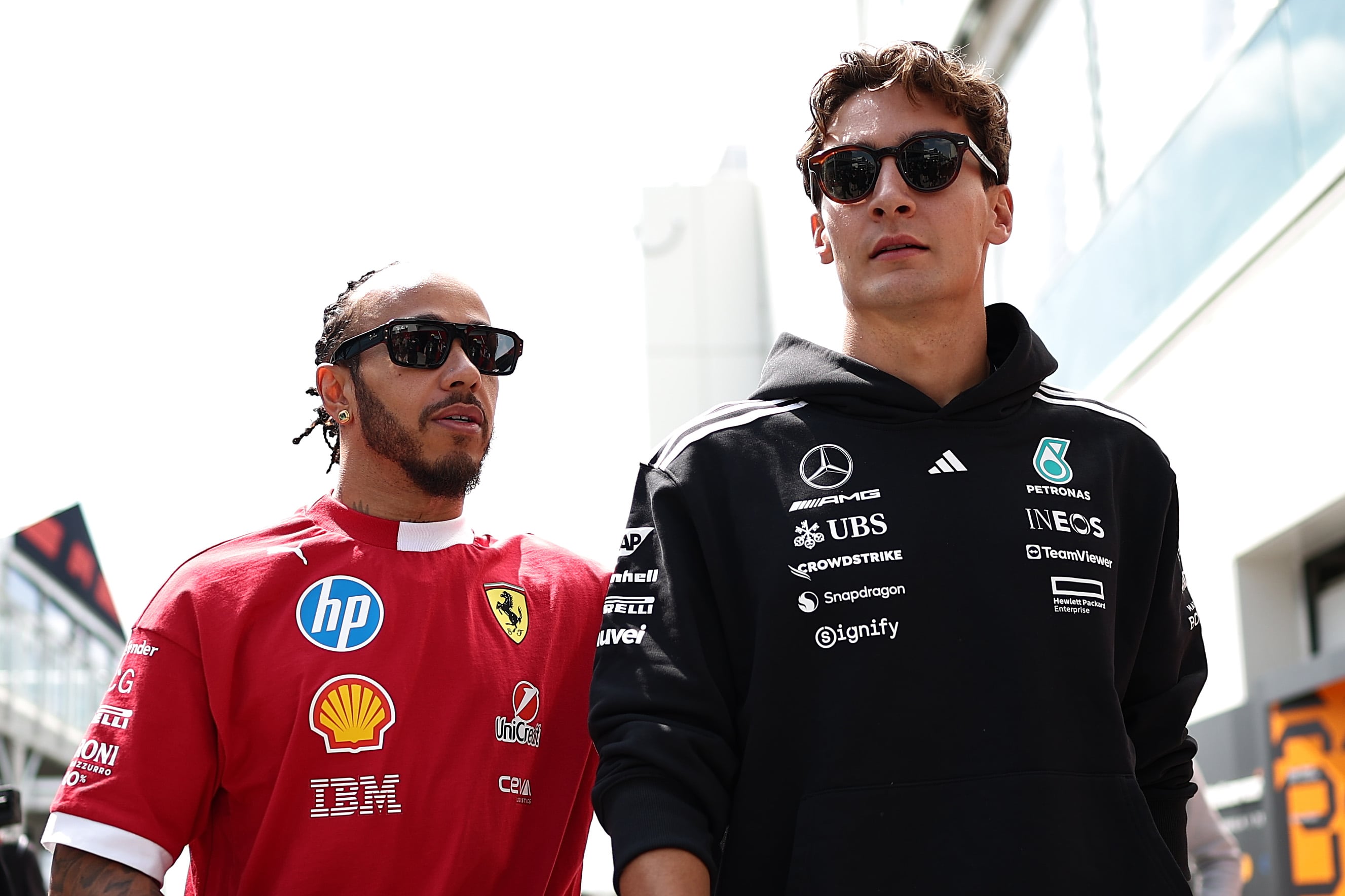 Lewis Hamilton y George Russell/Getty Images.