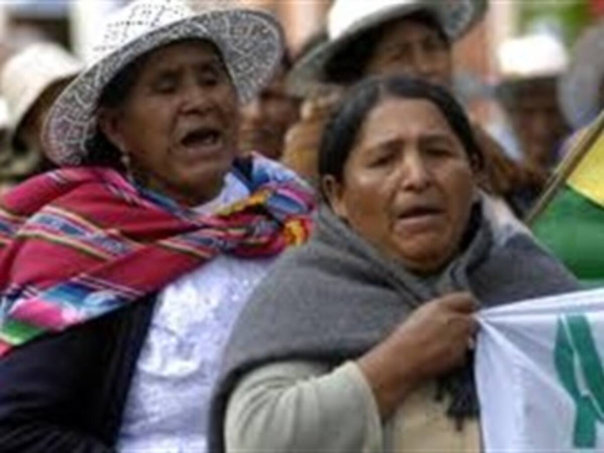 Indígenas y vecinos inician conflictos para presionar a Morales por demandas