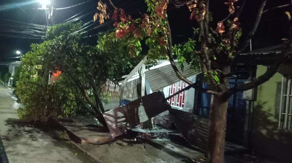 Un fuerte Vendaval nuevamente afecto el casco urbano de Puerto Boyacá