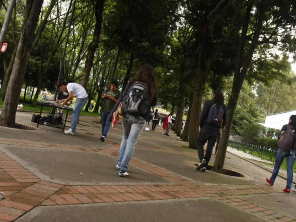 Gobierno y universitarios establecen mesa de diálogos