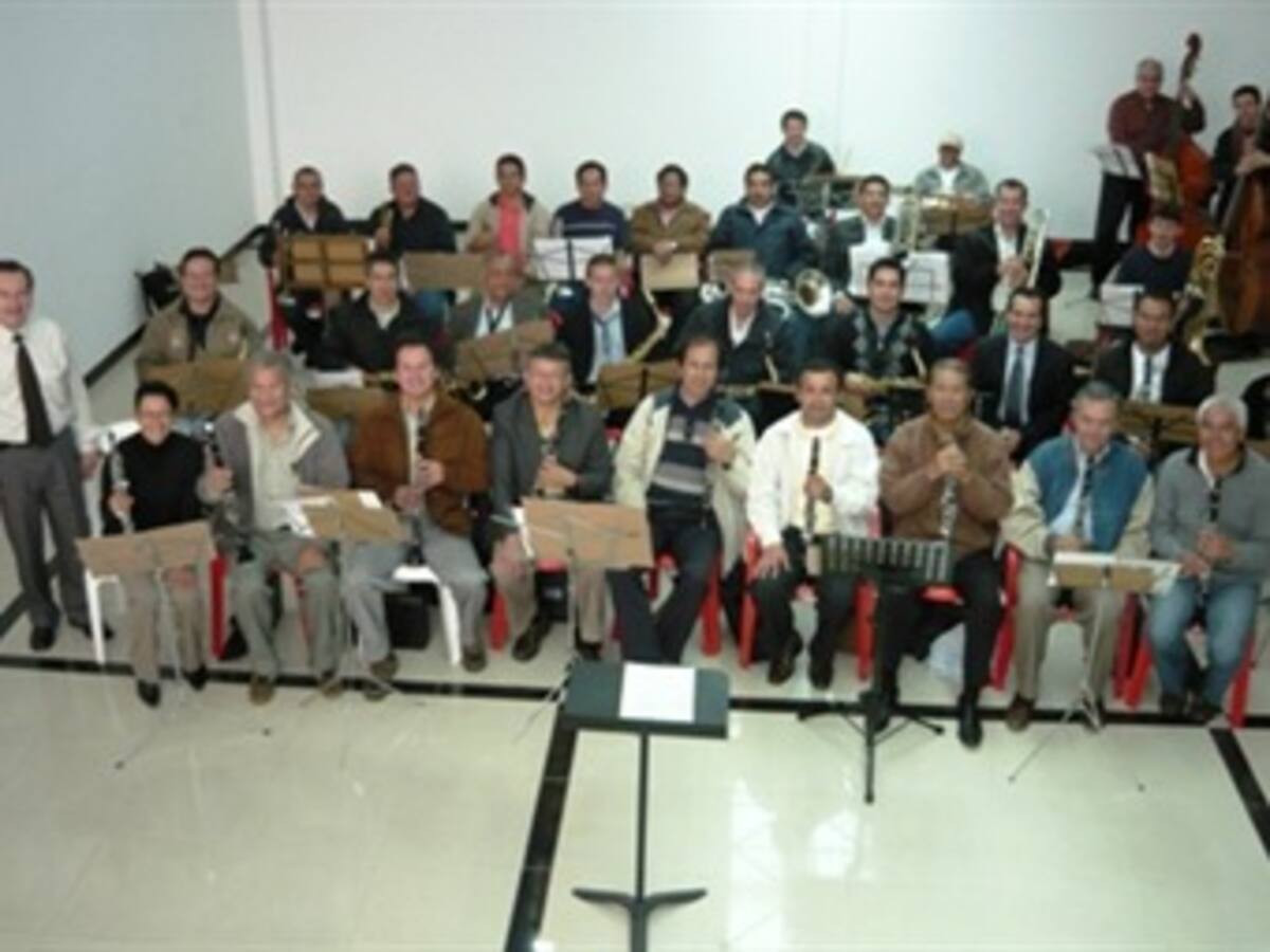 Músicos colombianos intentan revivir los ritmos de banda sinfónica