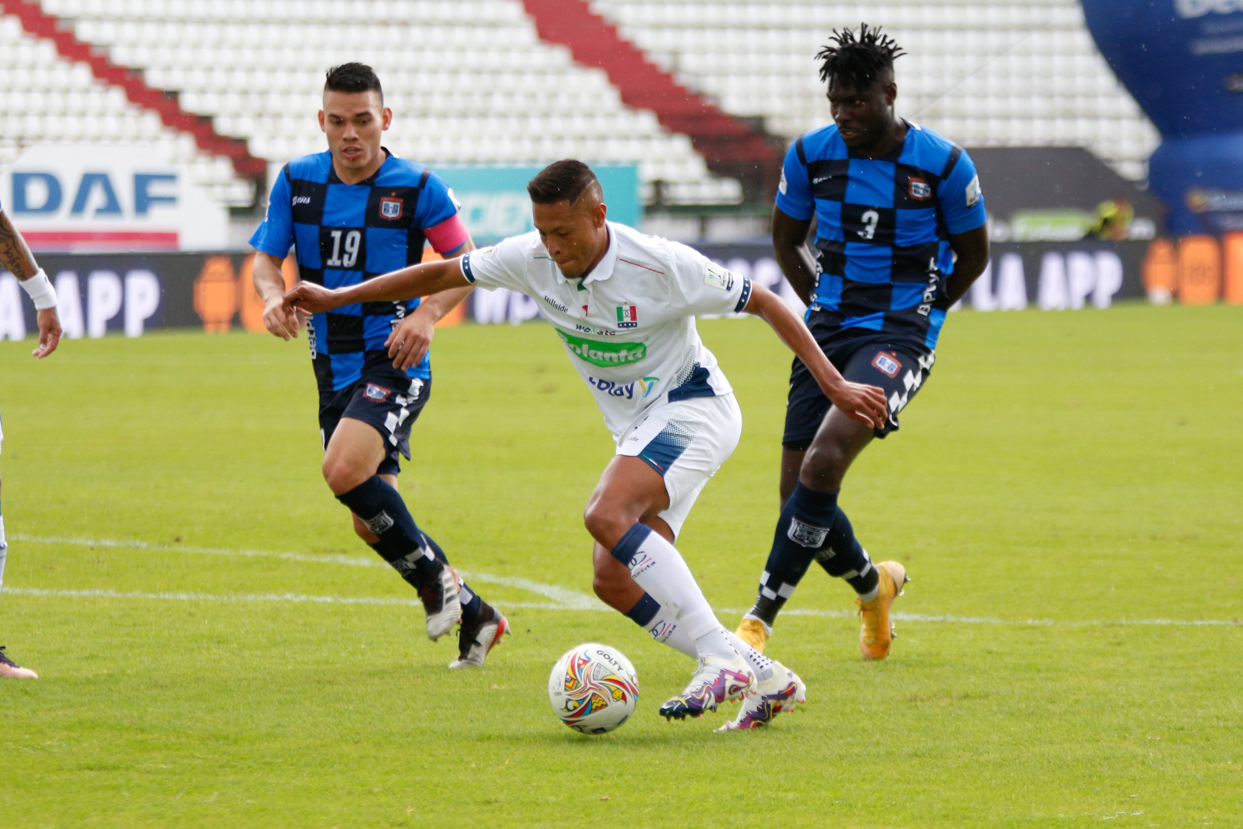 Duelo de Liga entre Once Caldas y Boyacá Chicó en el estadio Palogrande. (Colprensa-Daniel Ocampo)