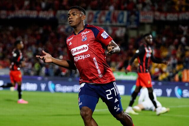 Brayan León festeja el único gol del partido / Colprensa.