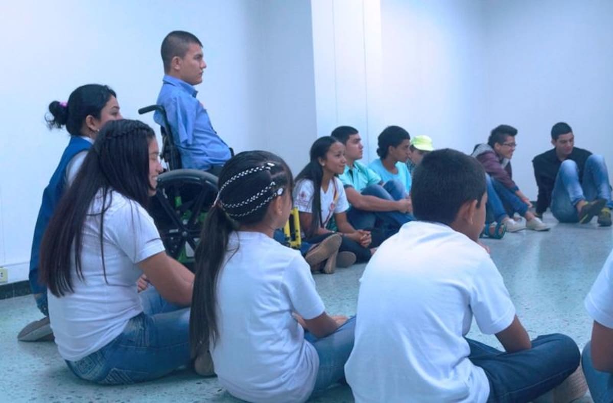 En grupos, los jóvenes consideraron que sus poderes eran el arte, el liderazgo, el emprendimiento, la creatividad, la escucha, la conciliación, la pasión y la compasión.