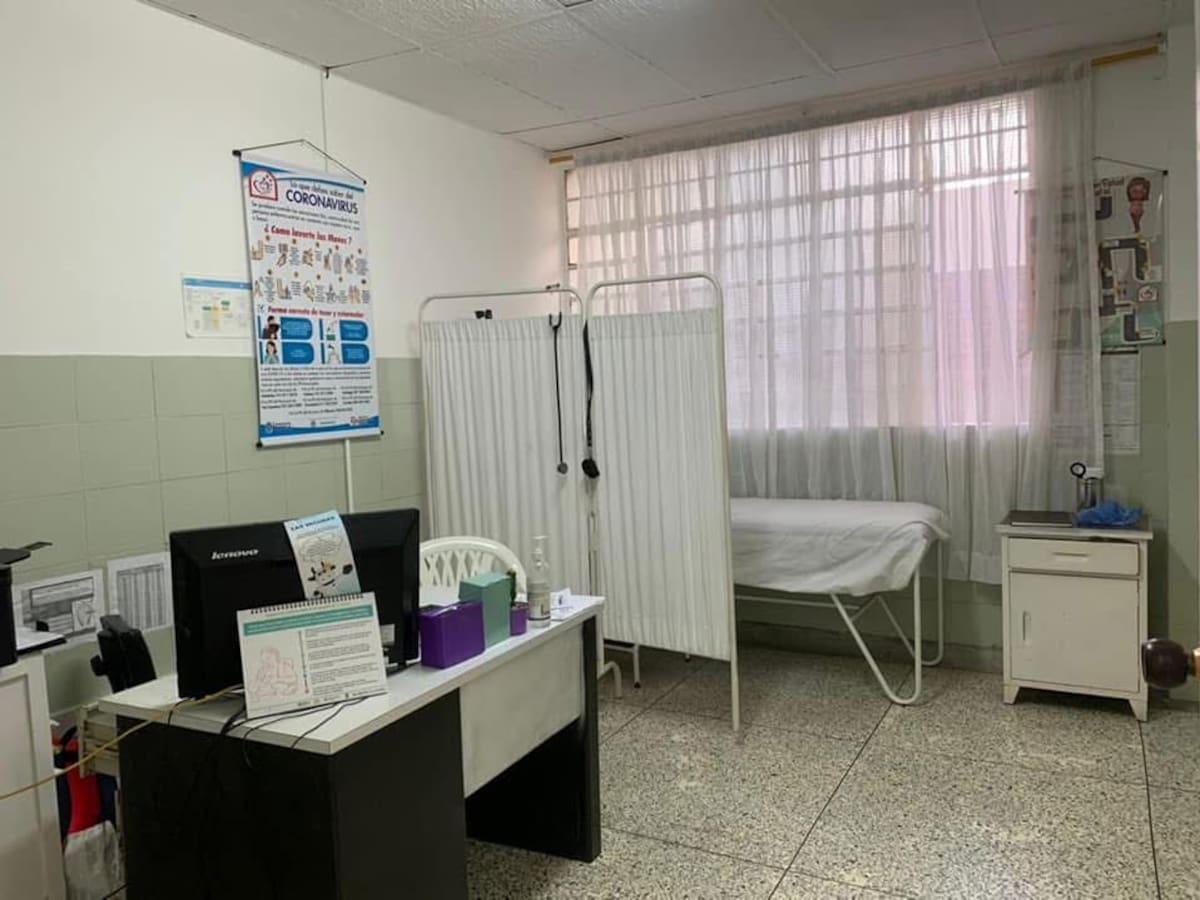 Familia denuncia presunta negligencia médica en muerte de adulto mayor en Lourdes