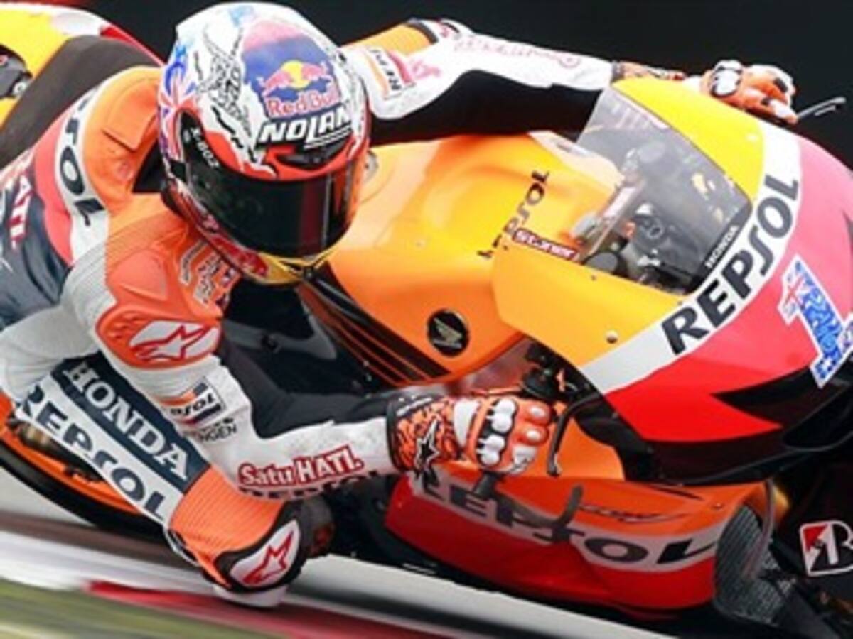 Casey Stoner vence en el Gran Premio de Holanda de MotosGP