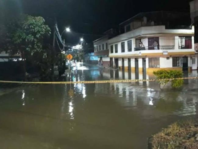 Intensas lluvias y tormenta eléctrica generaron emergencias en Risaralda