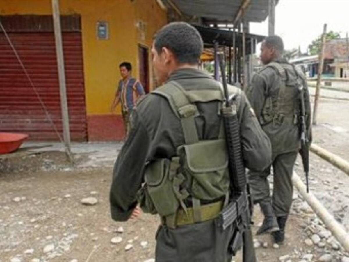 Hostigamiento de las Farc deja un policía muerto y un menor herido
