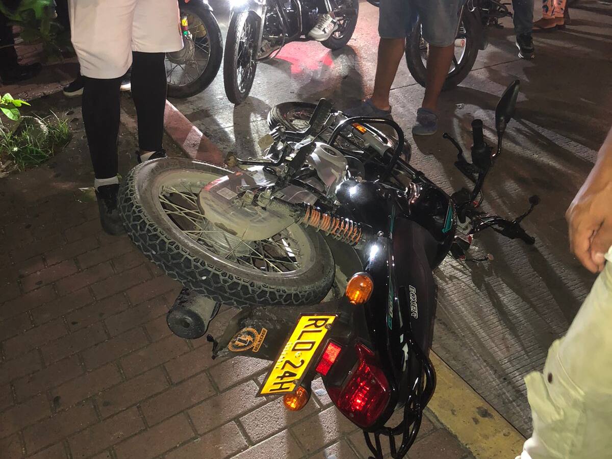 En Cartagena murió presunto asaltante tras caer de una motocicleta