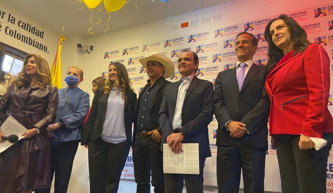Óscar Iván Zuluaga: Nuevo candidato del Centro Democrático