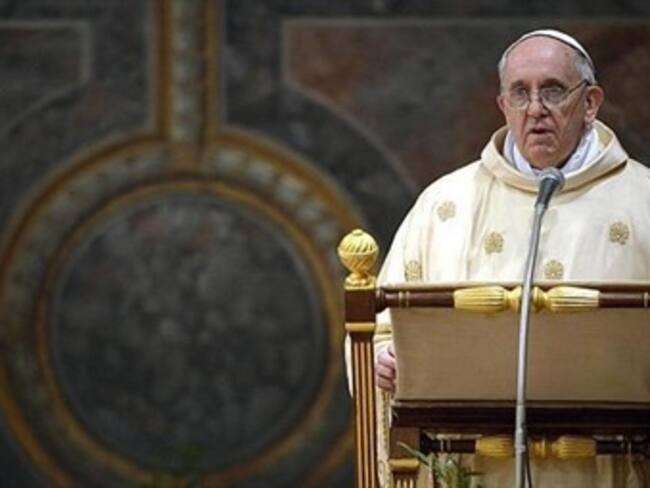 Papa dice con motivo de la Cumbre del G-8 que el dinero debe servir y no gobernar