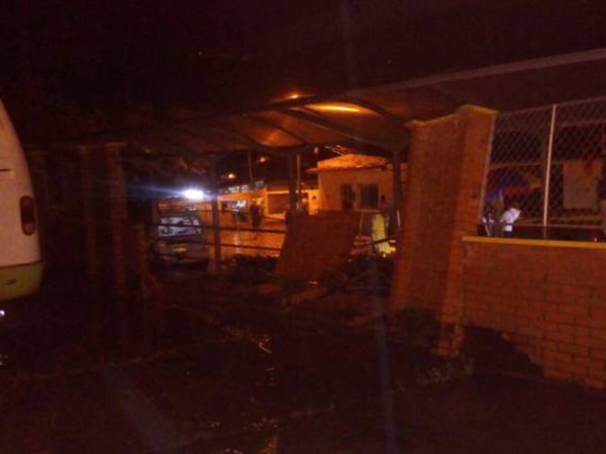 Video: Aguacero de varias horas causó miedo en San Vicente