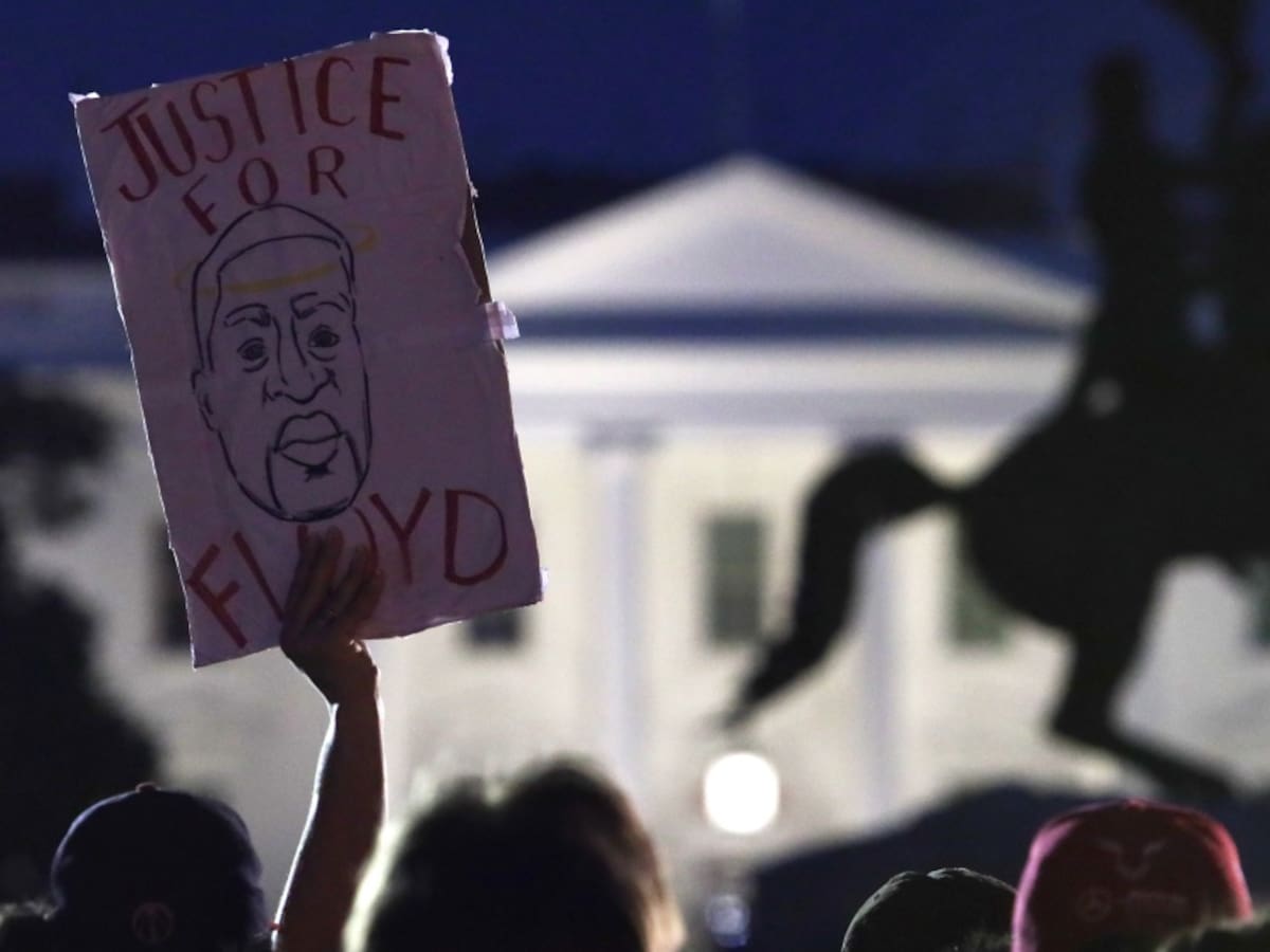 Tras refugiarse en la Casa Blanca, Trump sigue criticando protestas