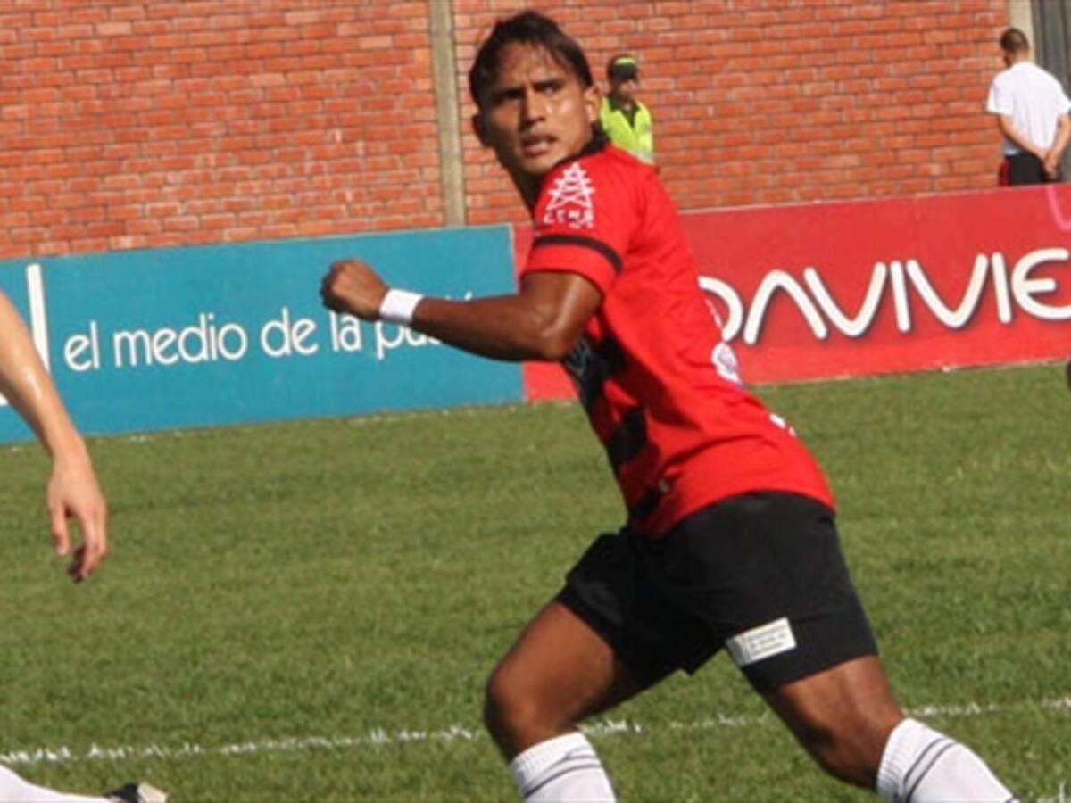 Henry Hernández es nuevo jugador del Pasto