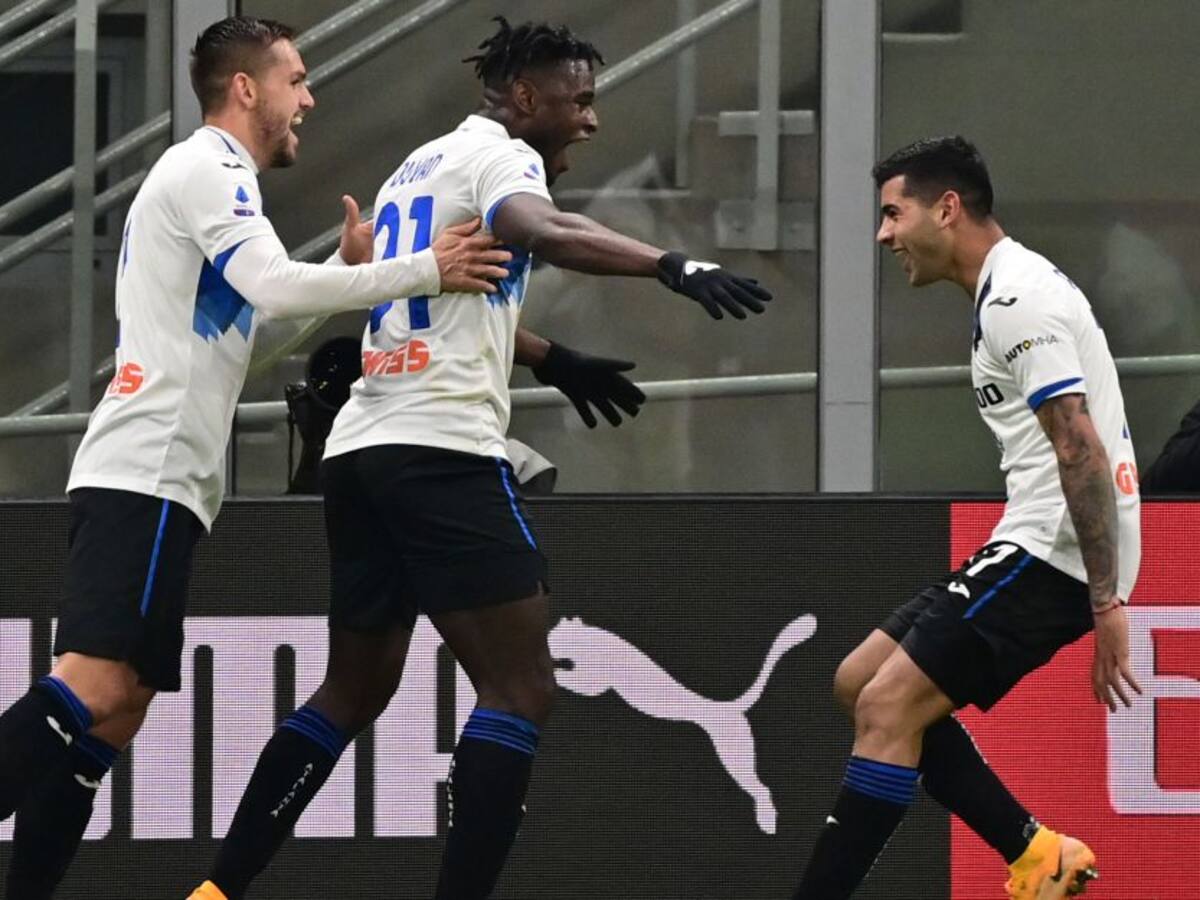 Con gol de Zapata, Atalanta goleó de visita al líder Milan en Serie A