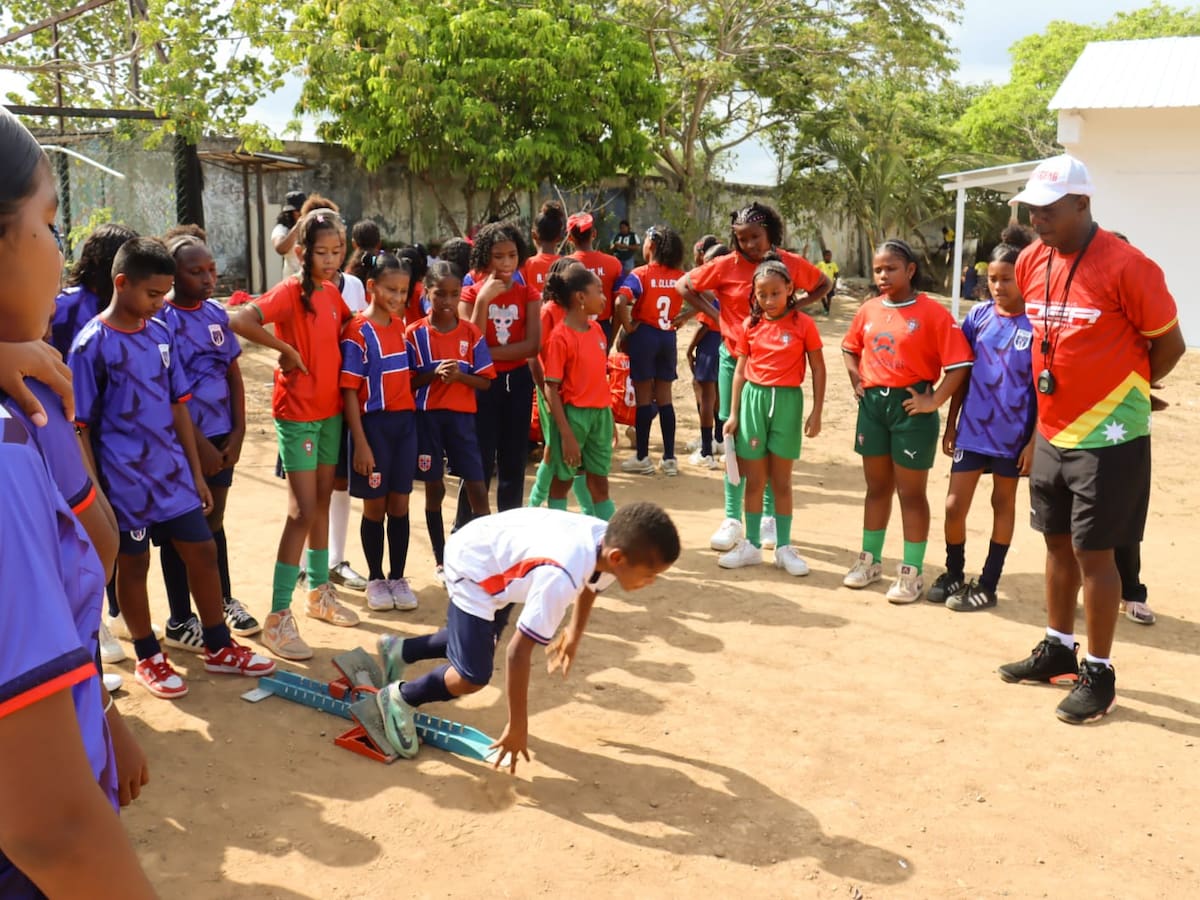Escuela de Formación Deportiva del IDER llegará a Arroyo de Piedra