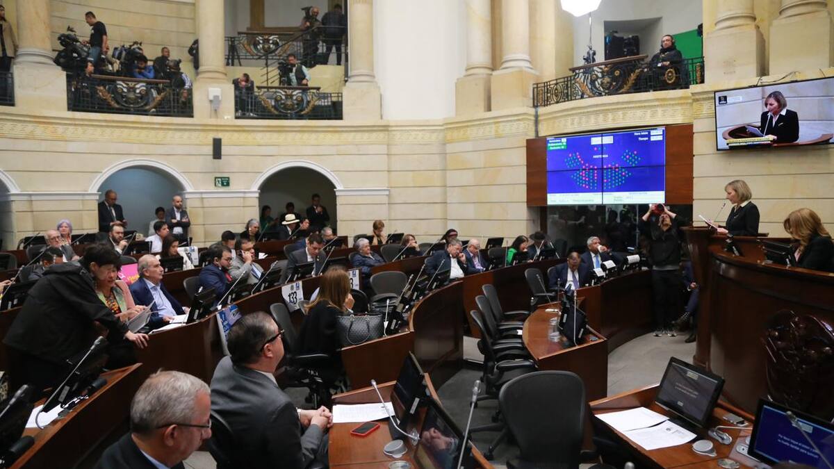 Aparición de voto de más enredó elección de magistrado de Corte Constitucional en Senado