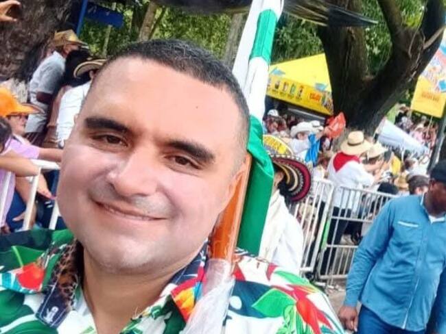 Una persona desde la multitud arrojó una lata. Foto Redes Sociales.