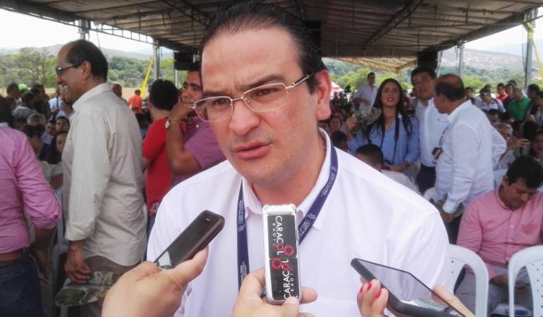 Silvano Serrano contralor departamental