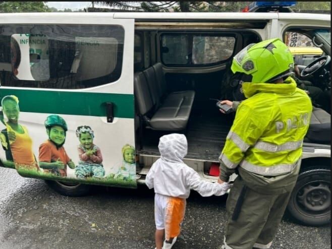 Menor rescatado en Medellín- Foto policía Metropolitana
