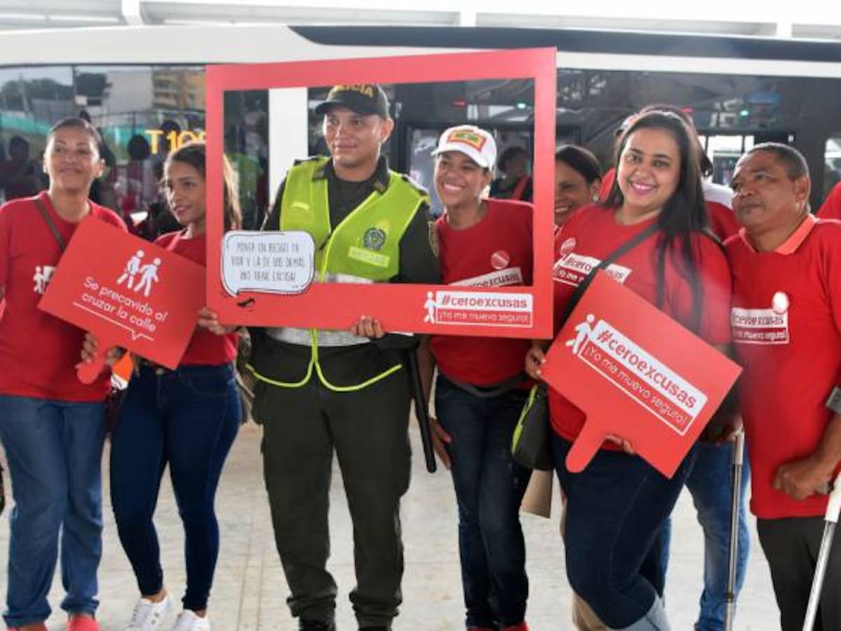 Transcaribe realiza campañas para evitar accidentes en las estaciones