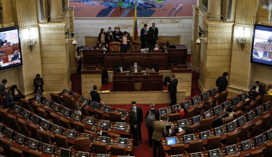 Comisiones Primeras aprobaron proyecto que reglamenta Región Metropolitana