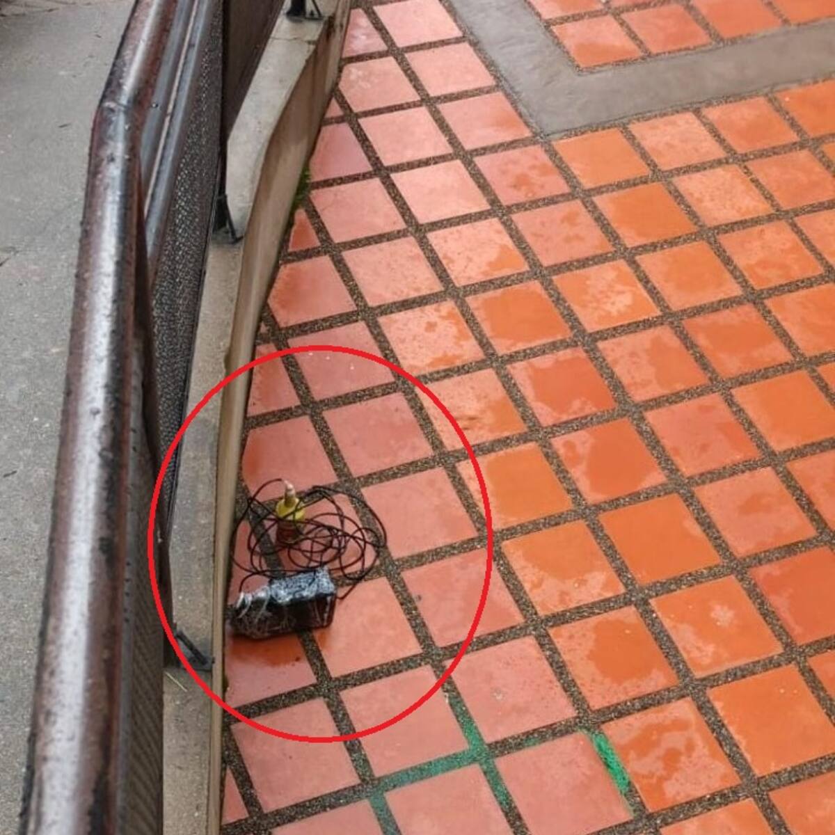 Policía desactivó un artefacto explosivo dejado en la parte externa de la Casa de Justicia de Anorí