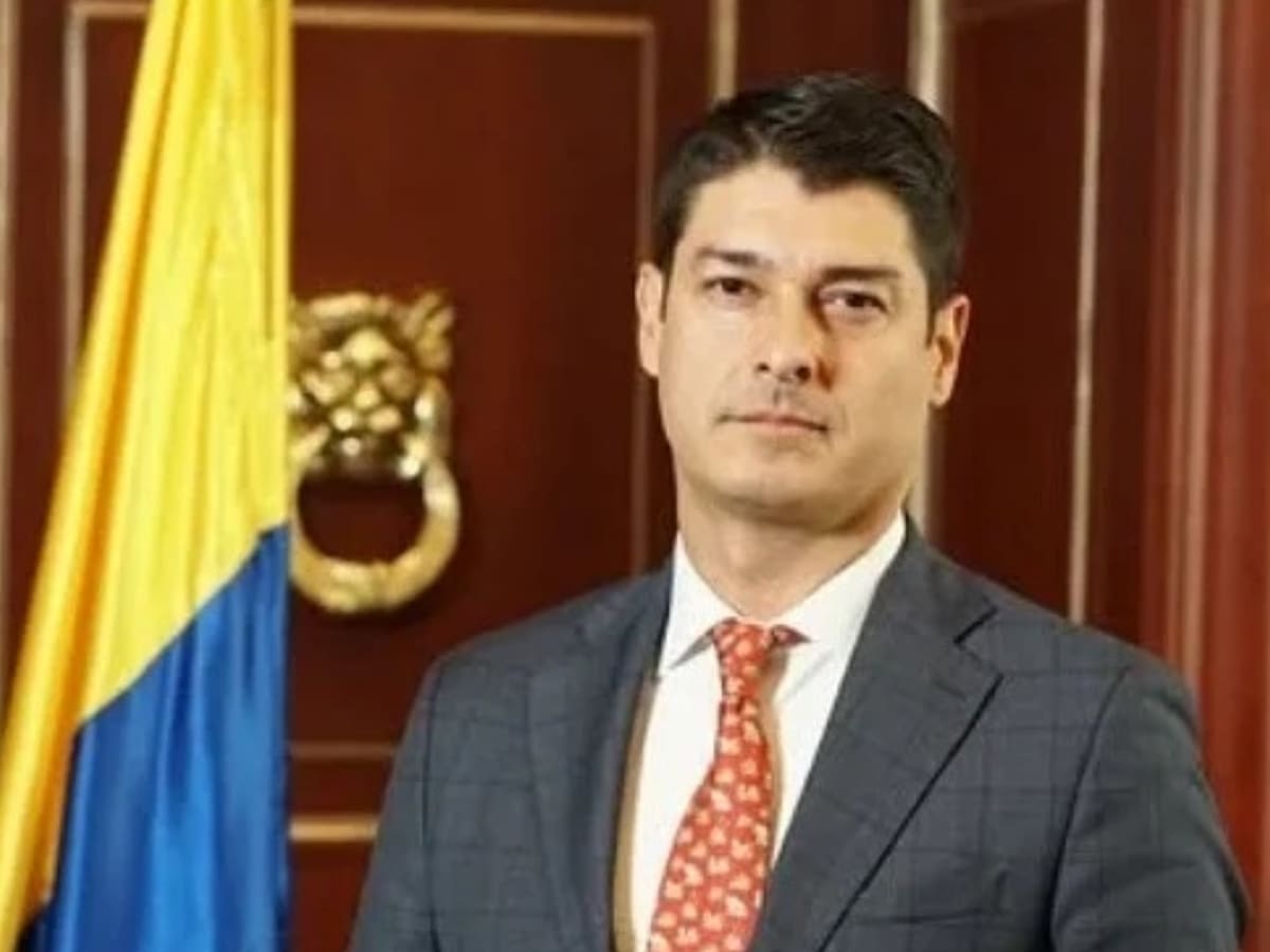 Leonardo Gallego renunció a Comisión de Acusación tras solicitud de Arizabaleta de suspender a Petro