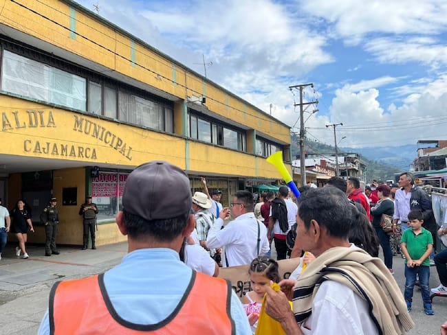 Se generó una protesta a las afueras de la Alcaldía de Cajamarca