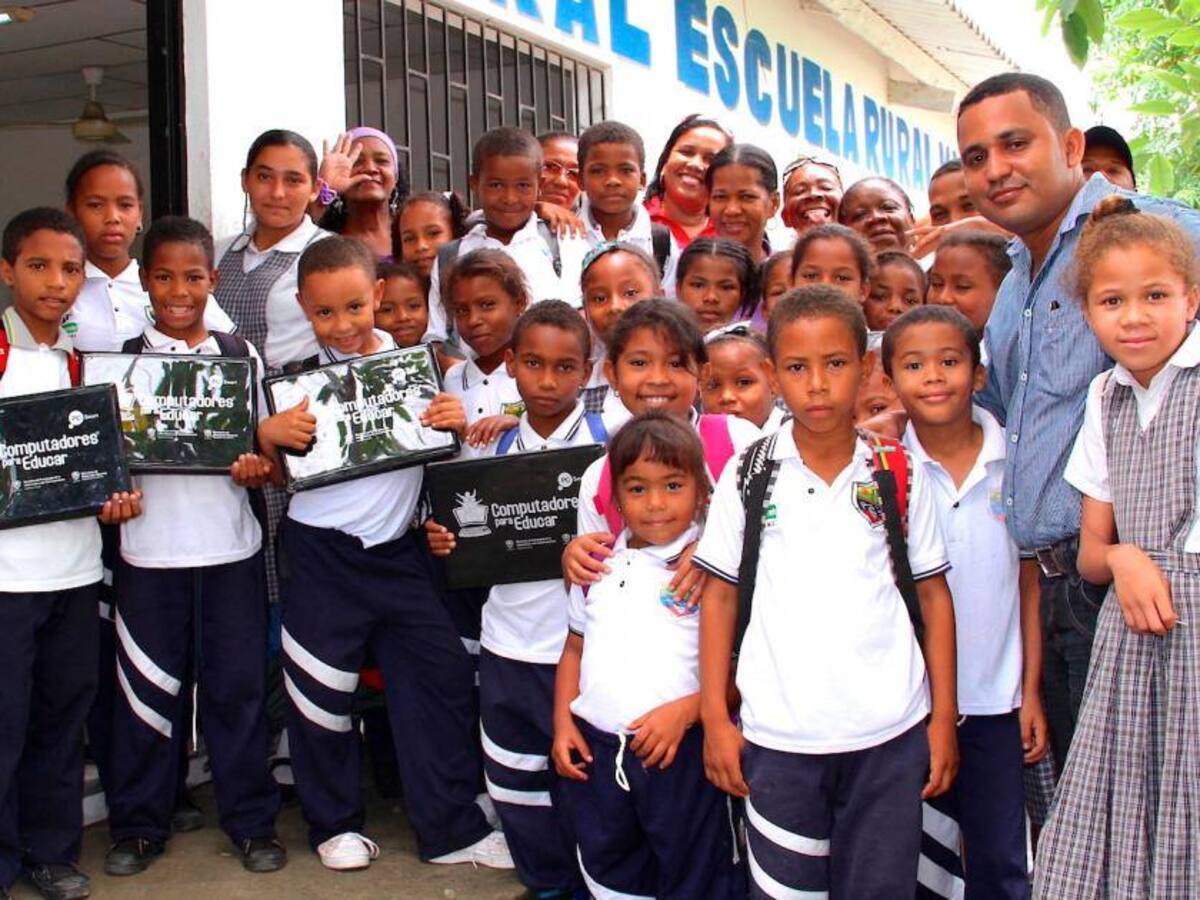 Rector de Bolívar reconocido ‘Líder Innovador’ por el premio Maestro de la Costa 2024