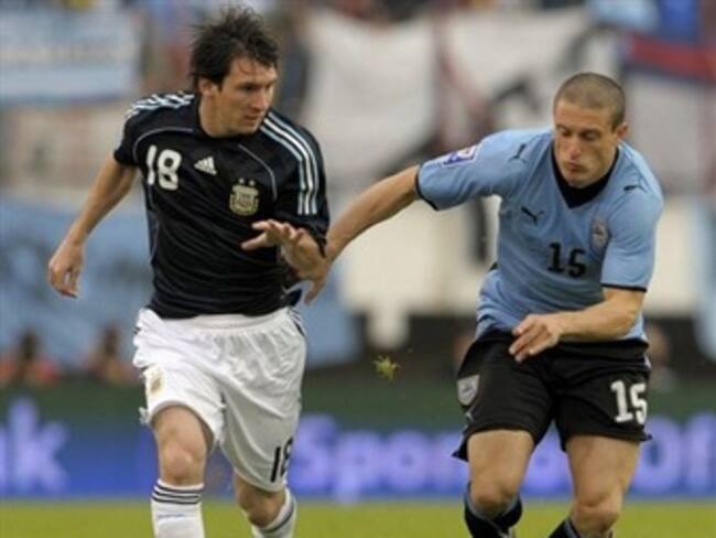 Argentina obtiene la cuarta plaza directa para el Mundial de 2010 y Uruguay disputará la repesca