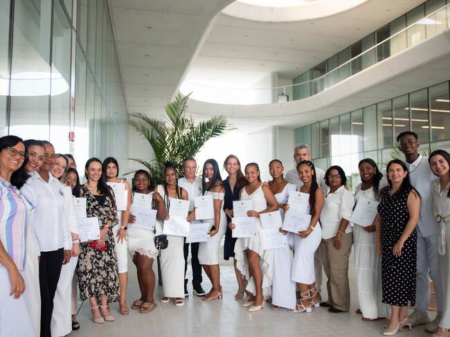 15 beneficiarios se gradúan como técnicos en auxiliar de enfermería