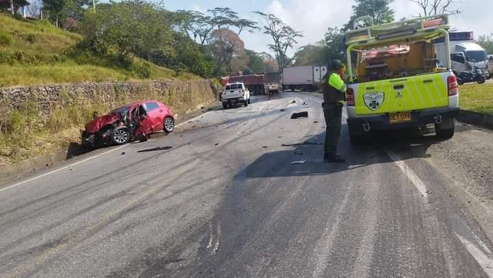 Accidente vía a Bogotá