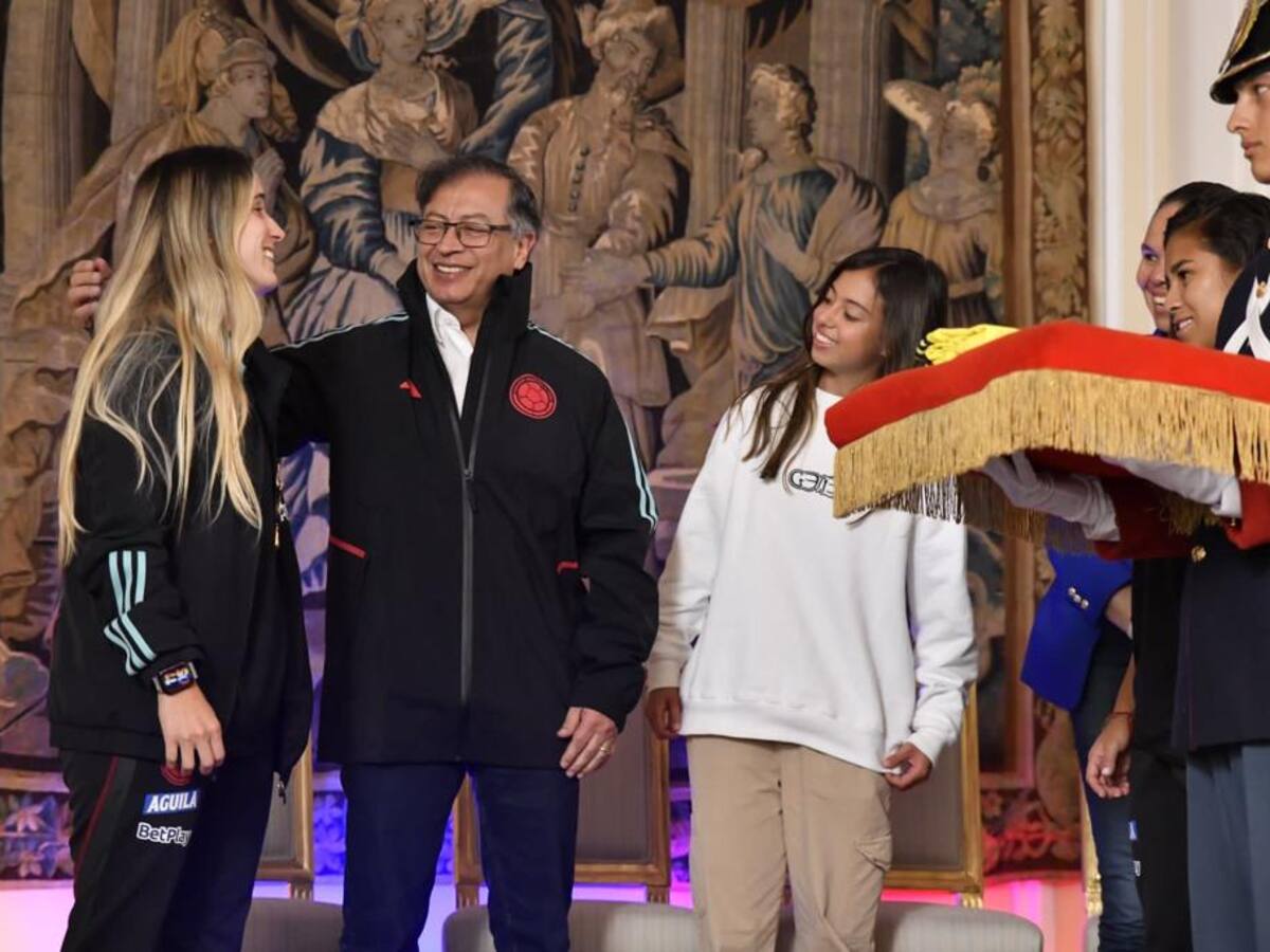 Petro a la Selección: “Ustedes serán las primeras campeonas del mundo, no los hombres”