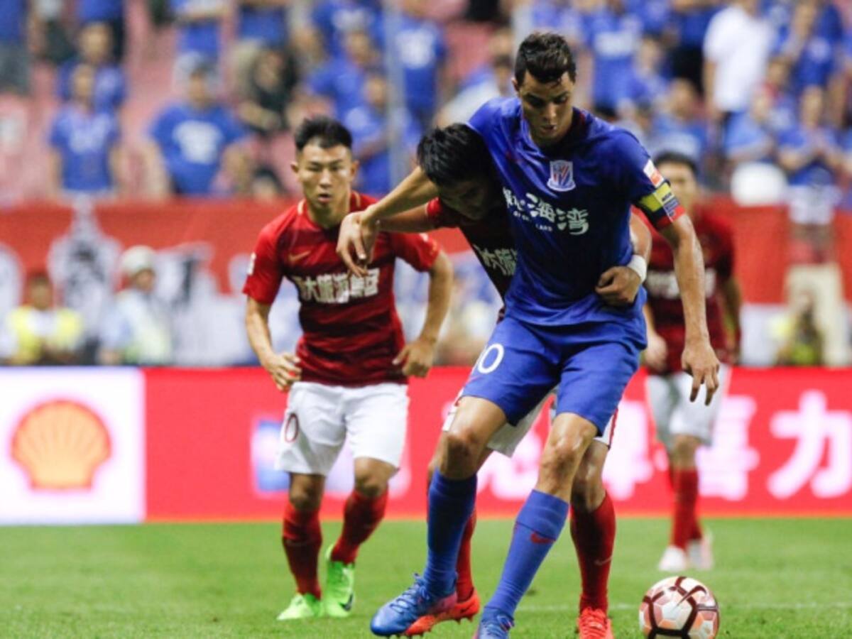 Doblete de 'Gio' Moreno para el triunfo Shanghai Shenhua