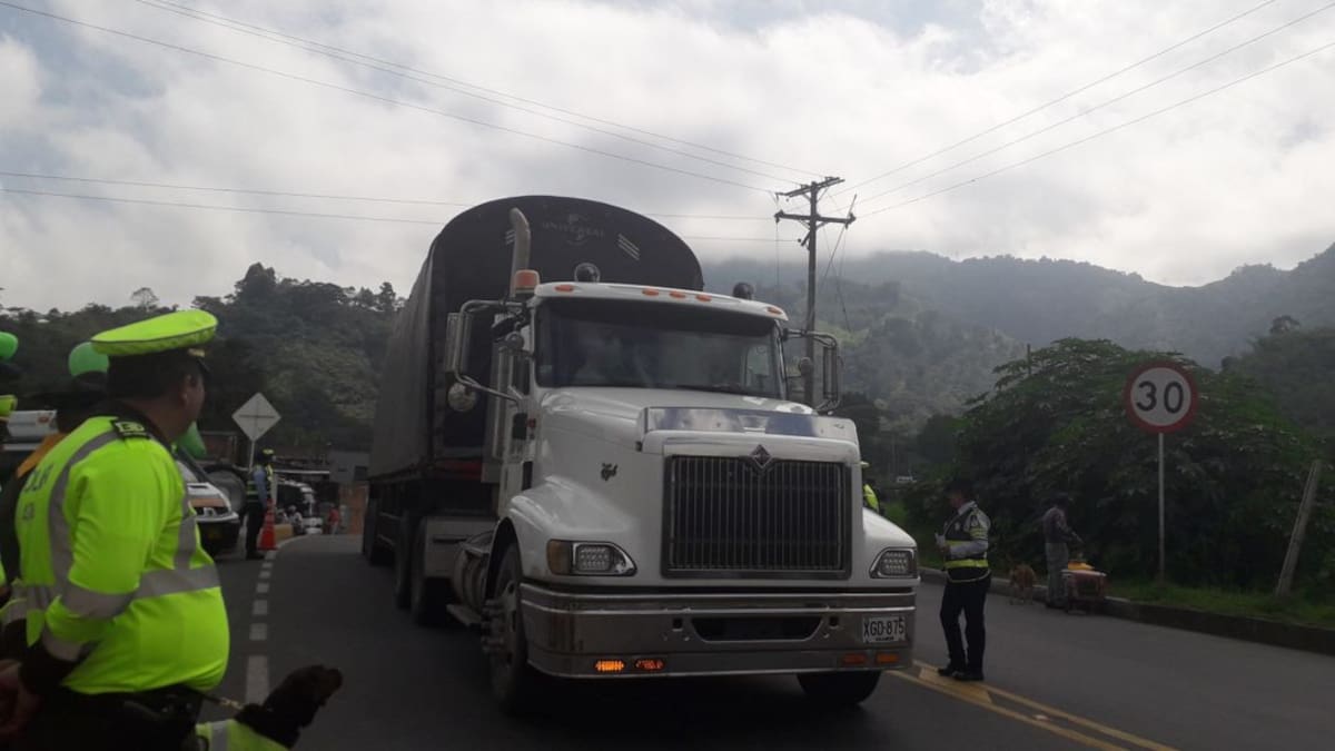 POLICIA DE TRÁNSITO DEL QUINDÍO