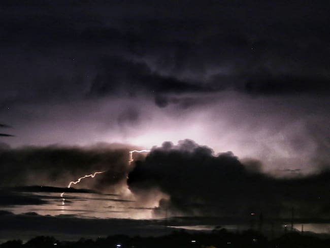 Dos muertos y dos heridos dejó la caída de un rayo en zona rural de Cartagena