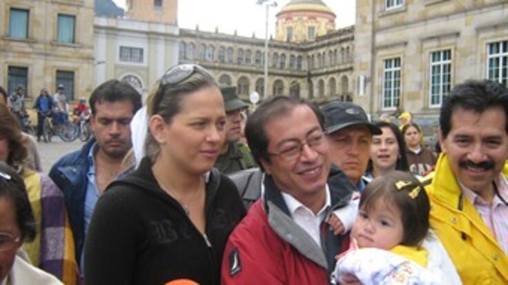 Petro propone 'gran acuerdo democrático' para las elecciones presidenciales del 2010