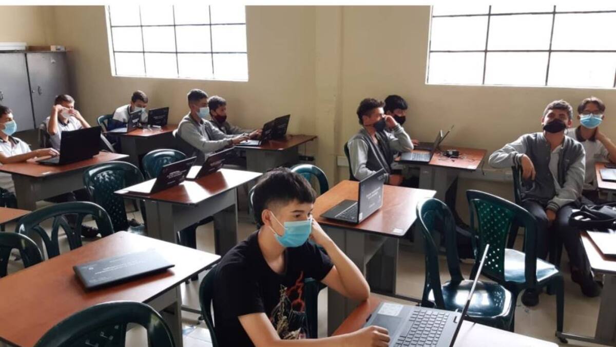 En la Universidad Autónoma, estudiantes de Pensilvania se forman como técnicos