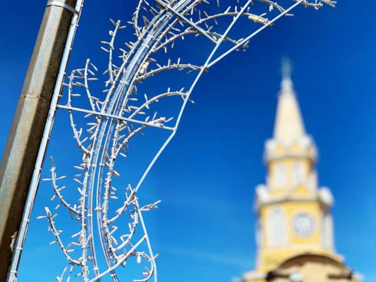 Comenzó el montaje del alumbrado navideño en Cartagena