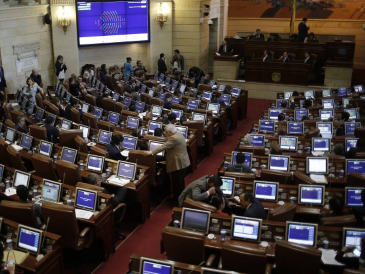 Arrancó la implementación del acuerdo de paz con la radicación del proyecto de amnistía