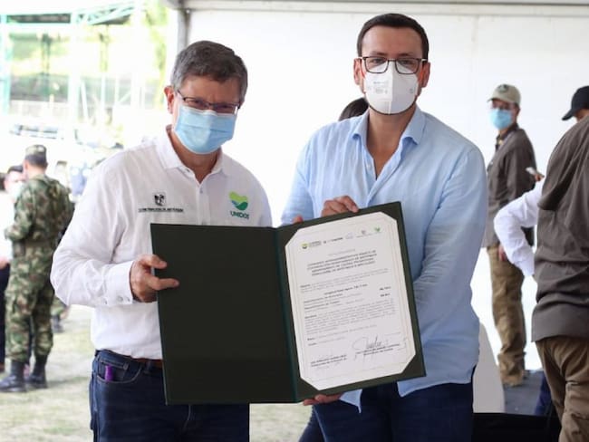 Firma de la alianza 50 Pueblos Paisas entre Caldas y Antioquia