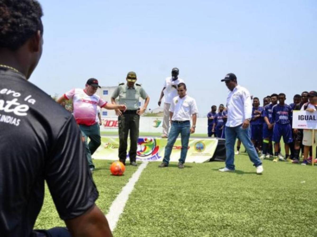 Jóvenes en riesgo de 16 barrios de Cartagena se unen a través del fútbol