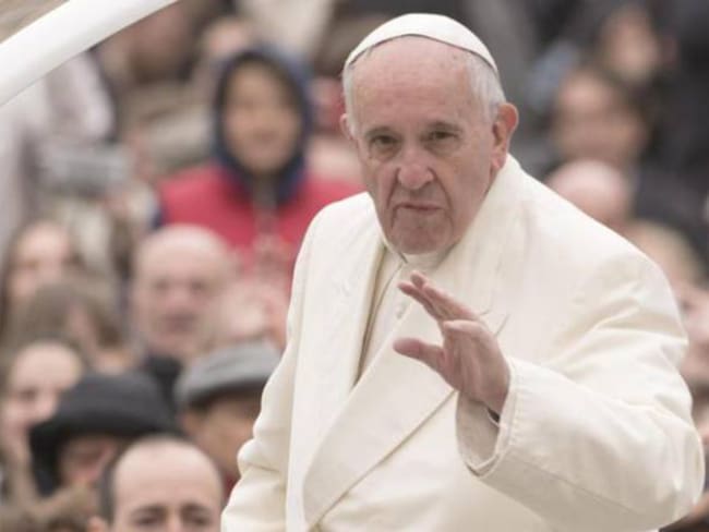 Papa Francisco cierra la puerta al matrimonio homosexual