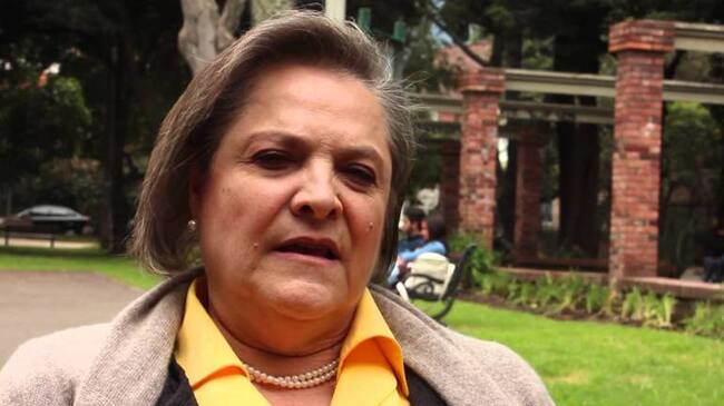 Mnistra de Transporte Clara López