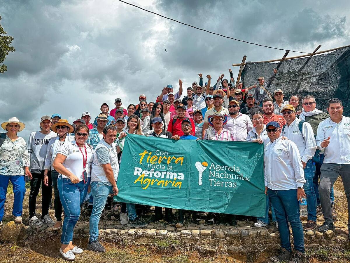 Agencia de Tierras aclara denuncias por presunto uso irregular de predios de reforma en Baraya