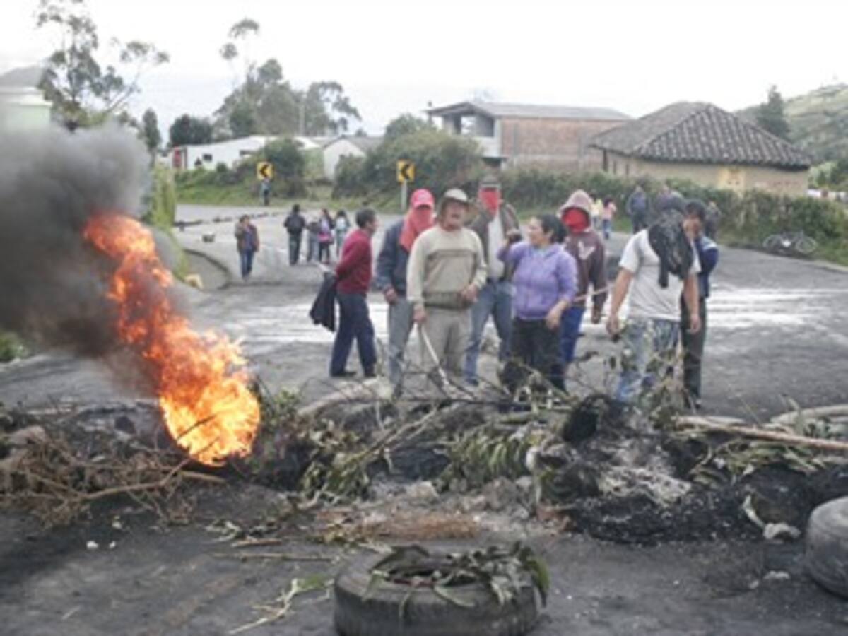 Campesinos de Boyacá mantienen bloqueos por falta de propuesta coherente del Gobierno