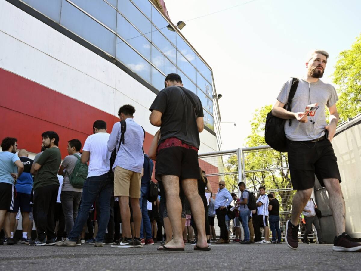 Policía incauta 300 entradas y 7 millones de pesos por venta ilegal