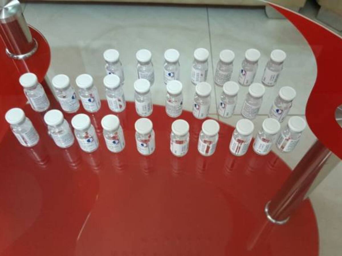 Capturan a los ‘galenos’ dedicados a la comercialización de vacunas