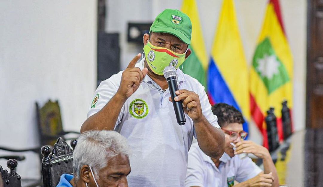 La reunión busca crear un plan de trabajo en temas como el dengue, hospitales cerrados, mal servicio de recolección de basuras, entre otros